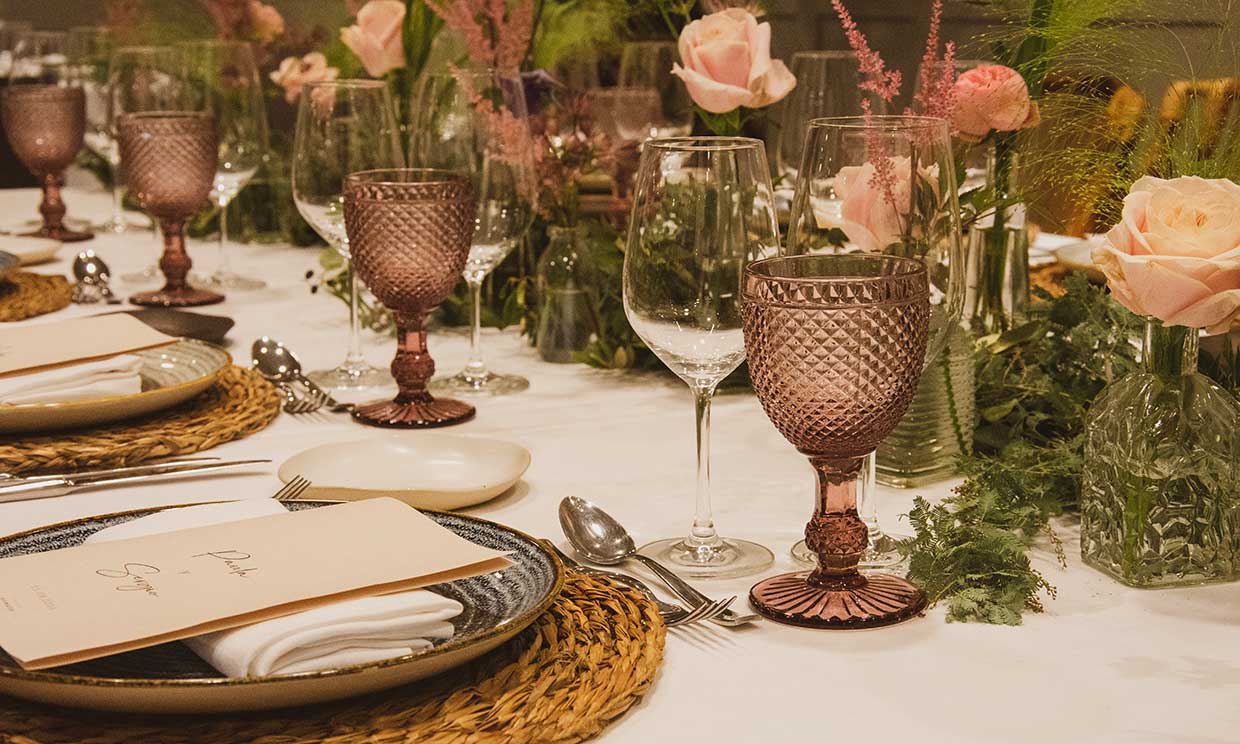 Mesa. Boda 2020. Minuta. Crsitalería. Cubertería. Deco. Decoración.
